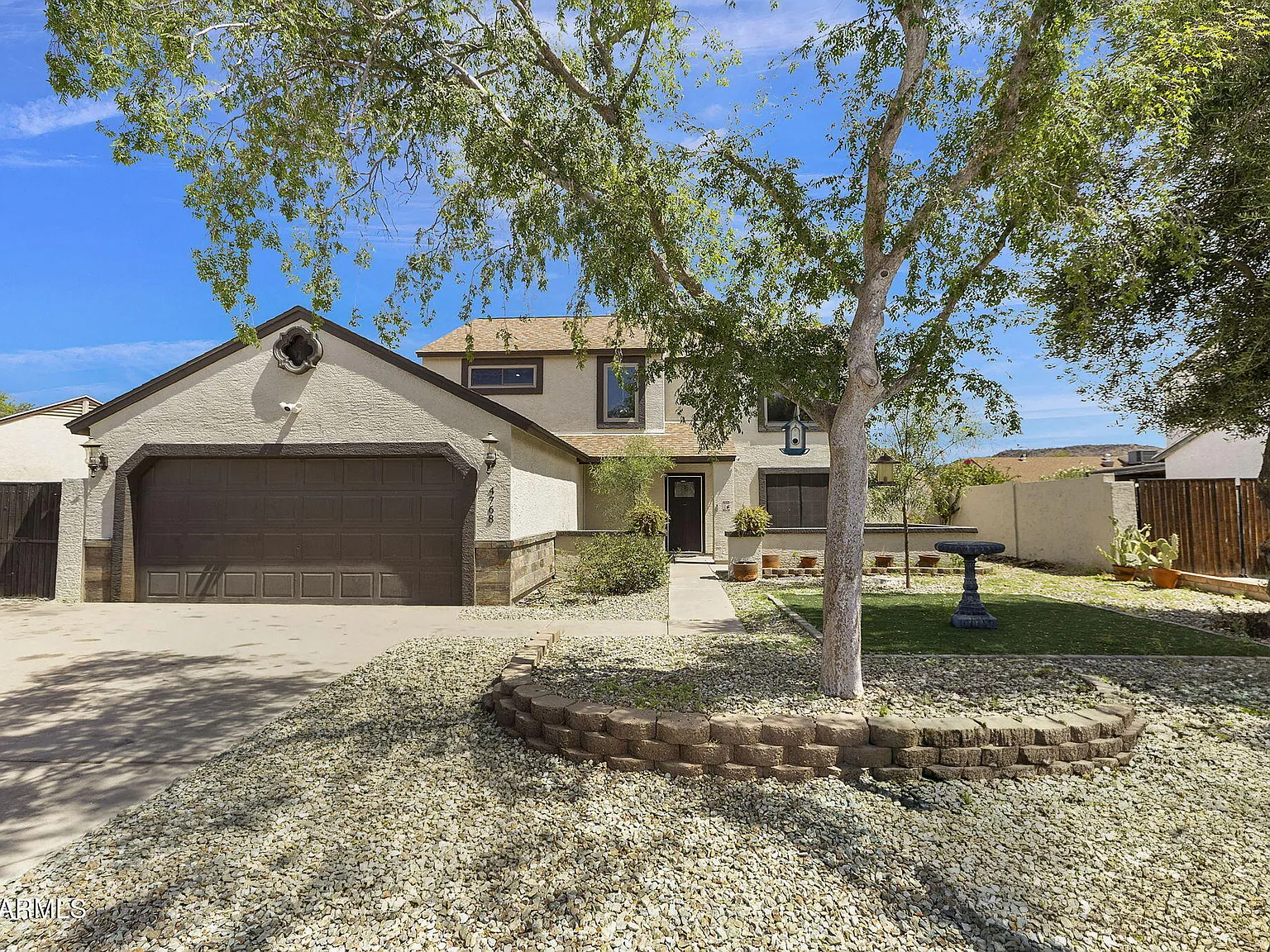 4 bed, 2.5 bath, 1903 sqft, $2,500 — Photo 3