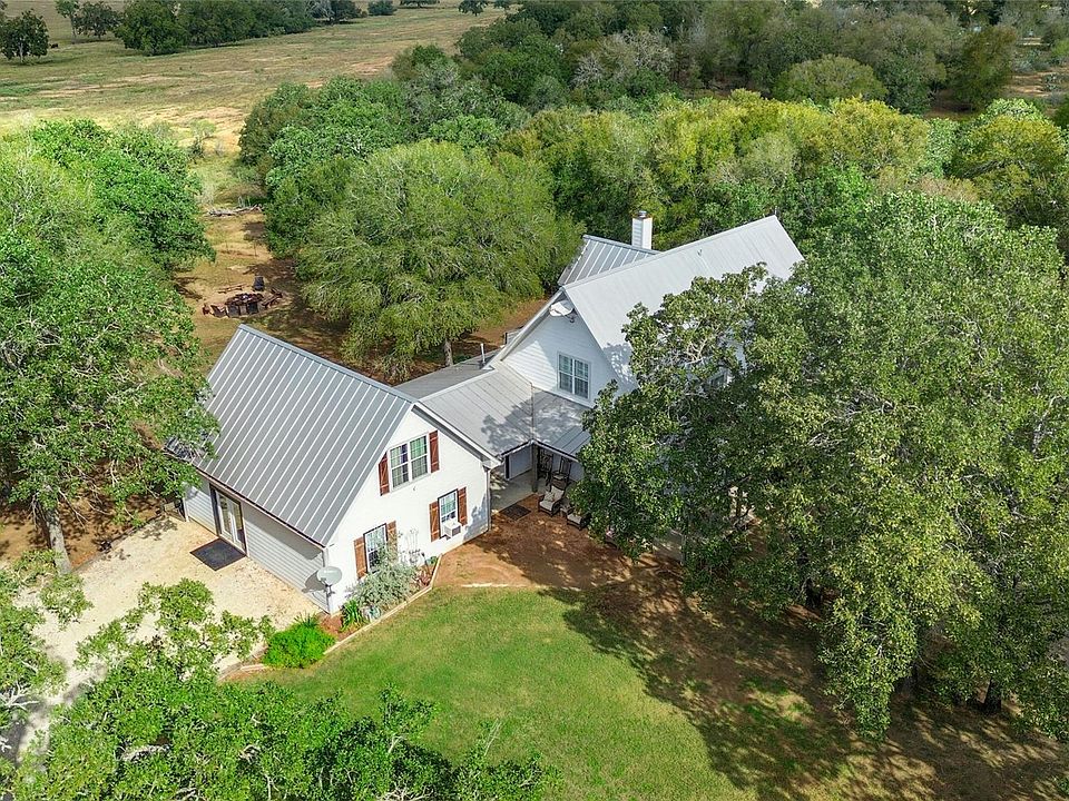 1st image of 412 Woody Hollow Rd