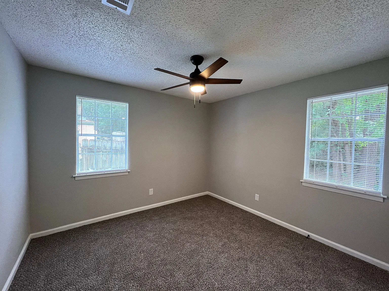 3516 Pryor St — Photo 2