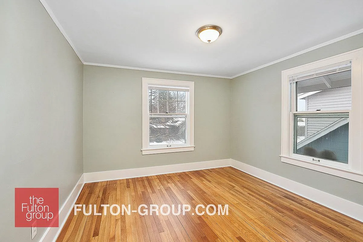 4 bed, 1.5 bath, 1868 sqft, $2,725 — Photo 3