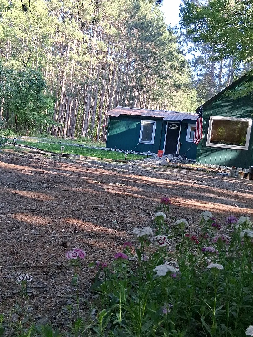 1330 Zipp School Rd — Photo 1