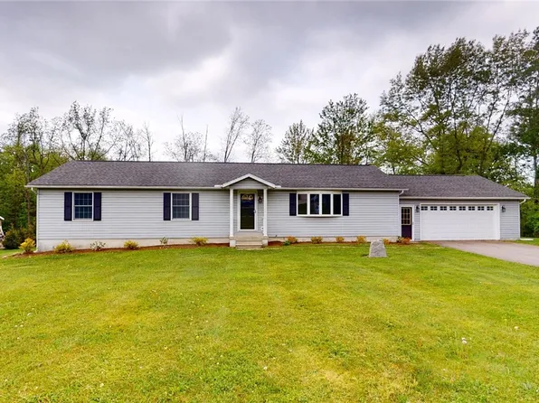 21671 Matthew Ln, Saegertown, PA 16433