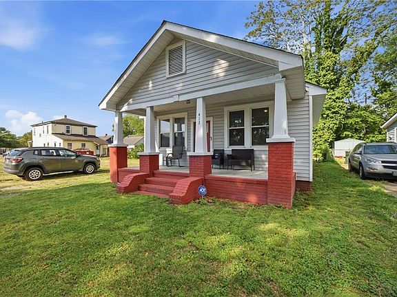 3rd image of 413 Highland Ave