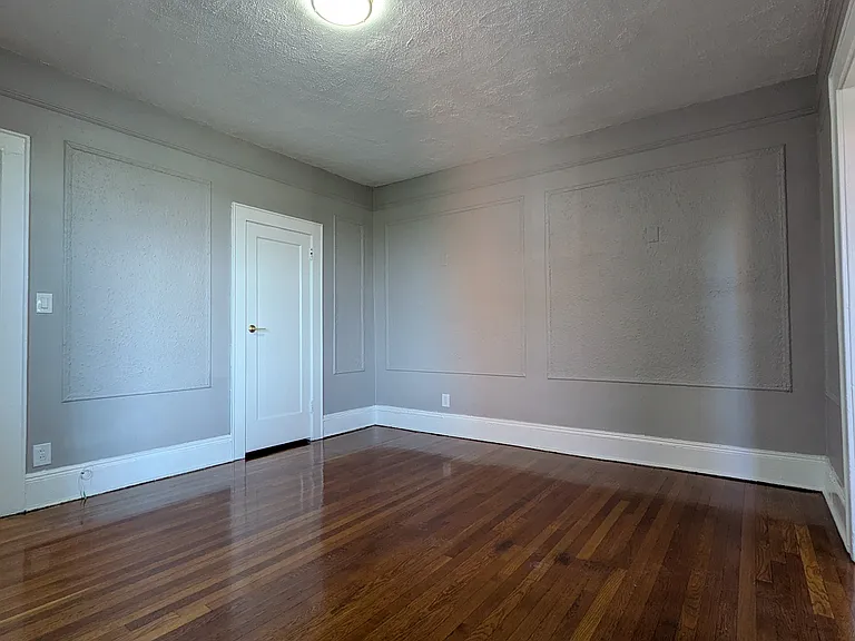 753-758 Jersey Ave #6 — Photo 12