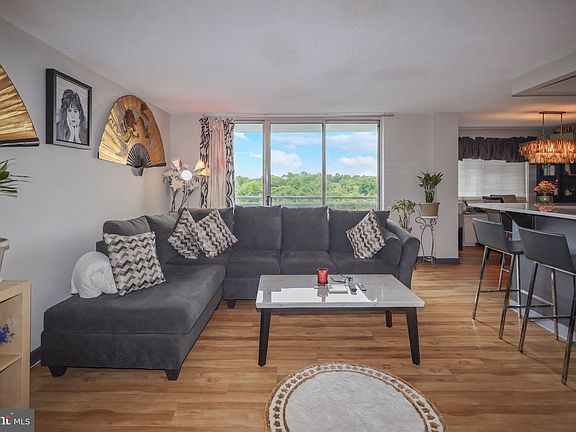 3rd image of 7333 New Hampshire Ave APT 812S