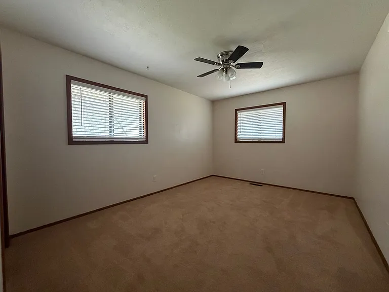 9108 Bluff Dr — Photo 9