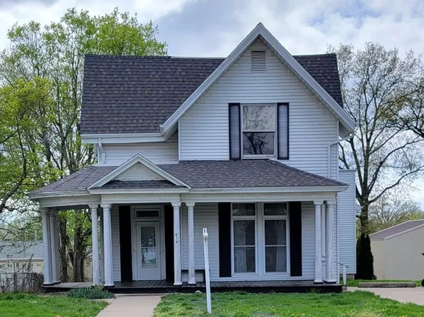 916 Grand Ave, Keokuk, IA 52632