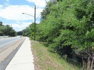 6892 W Fairfield Dr, Pensacola, FL 32506