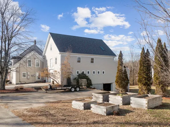46 Civic Street, Farmington, NH 03835