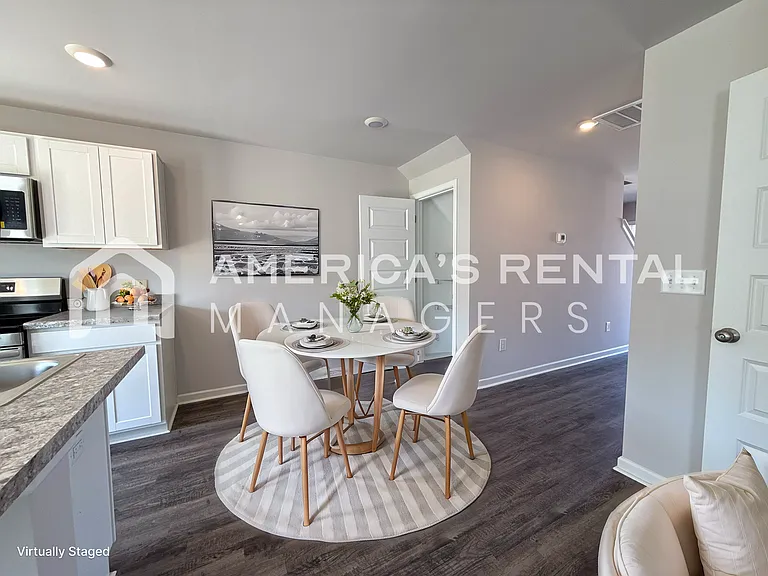 100 River Grass Dr — Photo 11