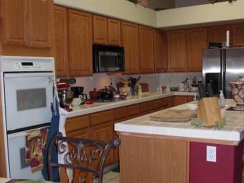 3rd image of 2227 E Everglade Ave