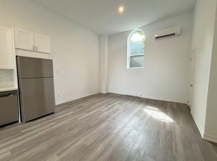 16 West Ave S #117, Hamilton, ON L8N 2S1