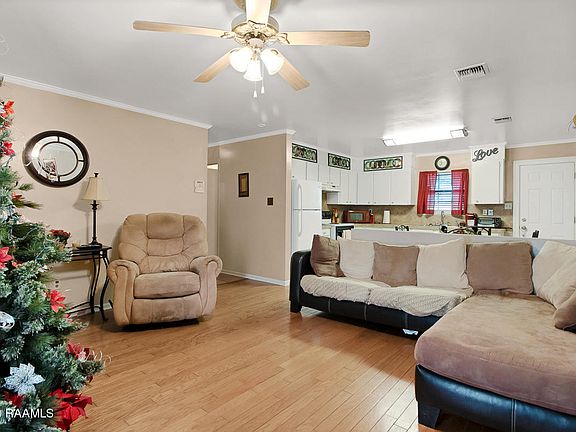 5th image of 1063 Belle Terre Dr