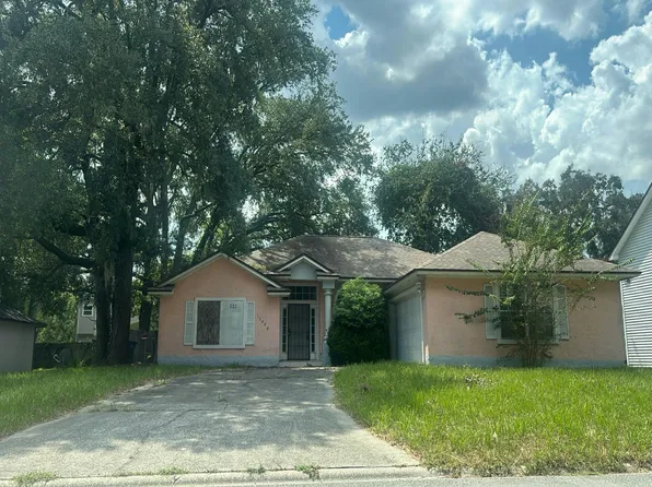 11660 E Chestnut Oaks Dr, Jacksonville, FL 32218