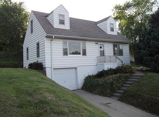 3882 N 65th St, Omaha, NE 68104