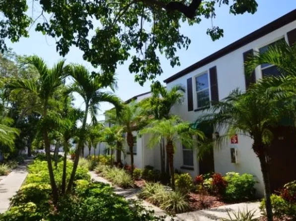 Woodside Villas