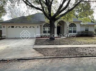 13973 Crestwick Dr W, Jacksonville, FL 32218