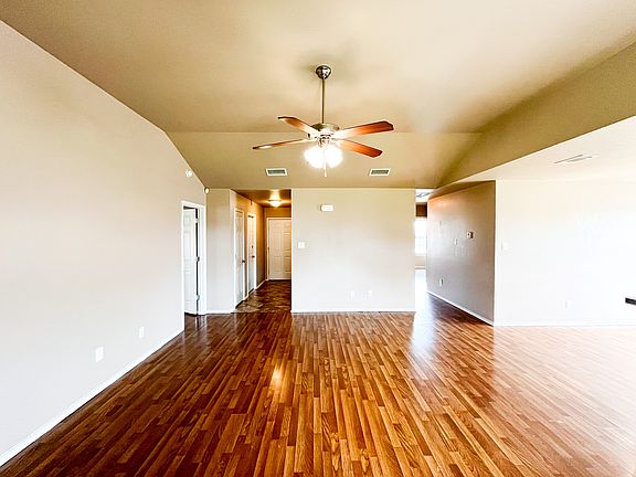5th image of 1312 Marlee Cir