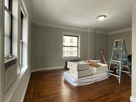 2nd image of 2350 Broadway #620A