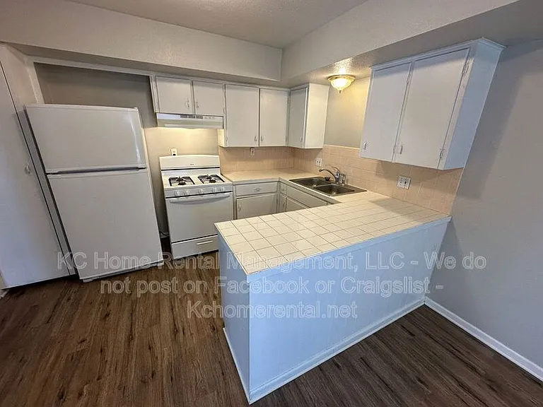 13428 Spring St #2 — Photo 14