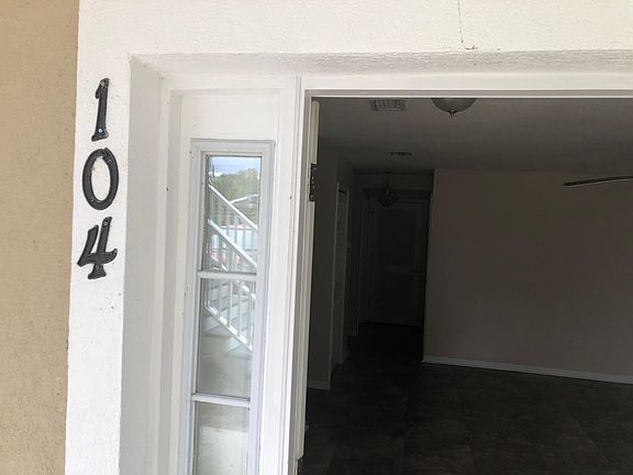 2nd image of 107 Masters Dr #104