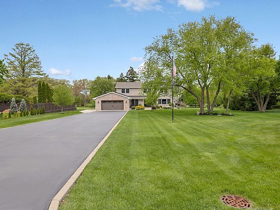 3rd image of 7 Sorrel Ct