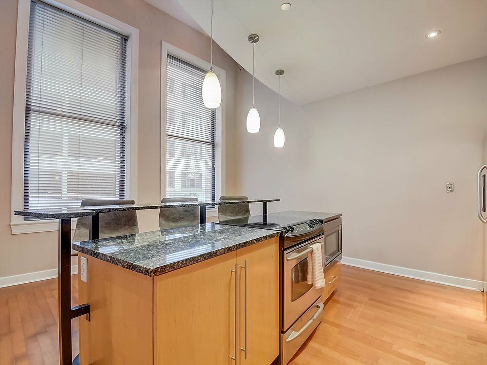 Large Kitchens | The Lofts at OPOP