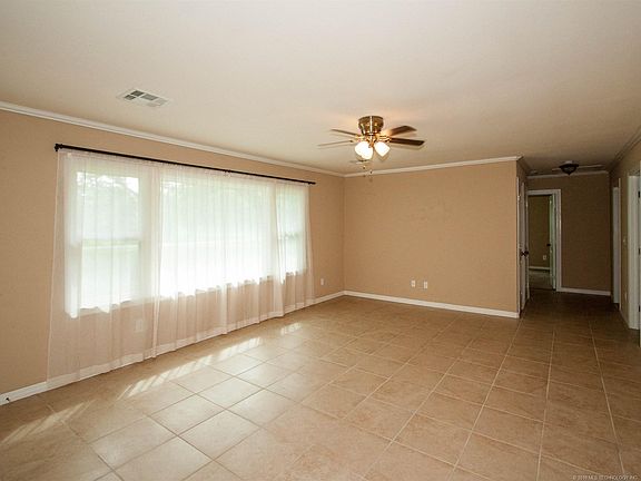 4th image of 1516 S Woodland Dr