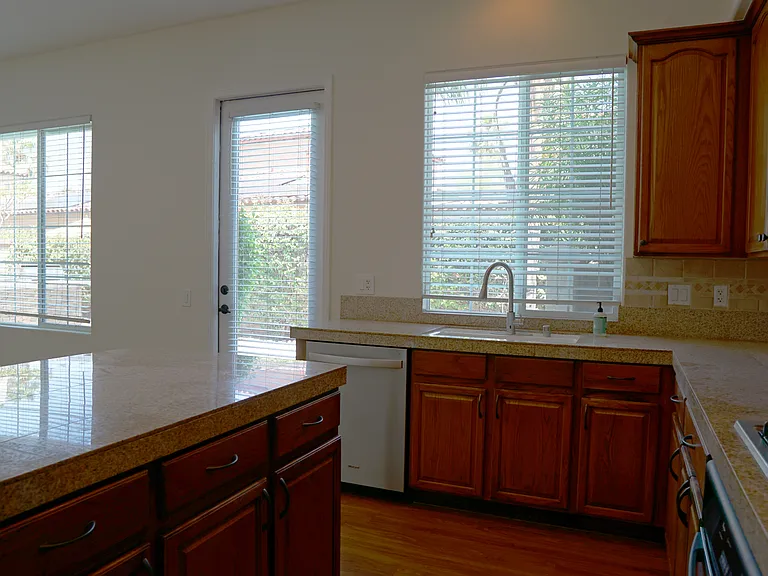 1816 Pintura Cir W — Photo 13