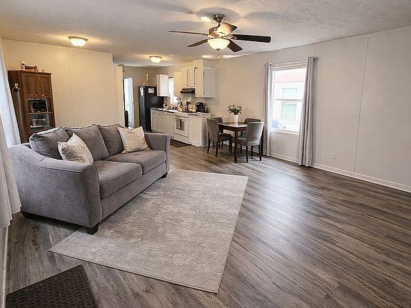 5th image of 328 Le Grand Blvd