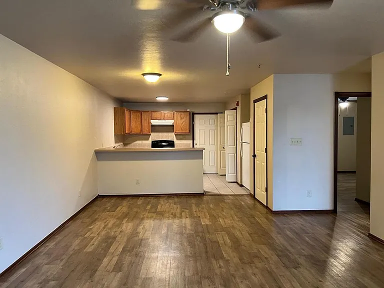 2315 SW H Ave — Photo 4