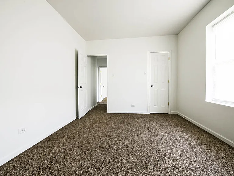 1117 N Lawler Ave — Photo 15