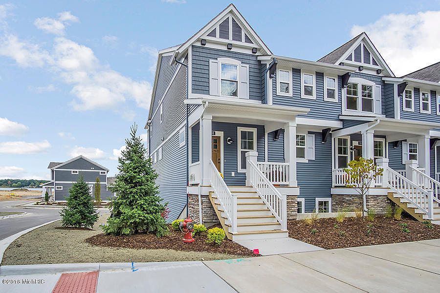 1st image of 940 S Lake St #1