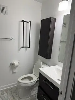 Bedroom 2 (across from bathroom) — Photo 4