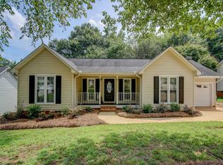 230 Lynhaven Dr, Spartanburg, SC 29303