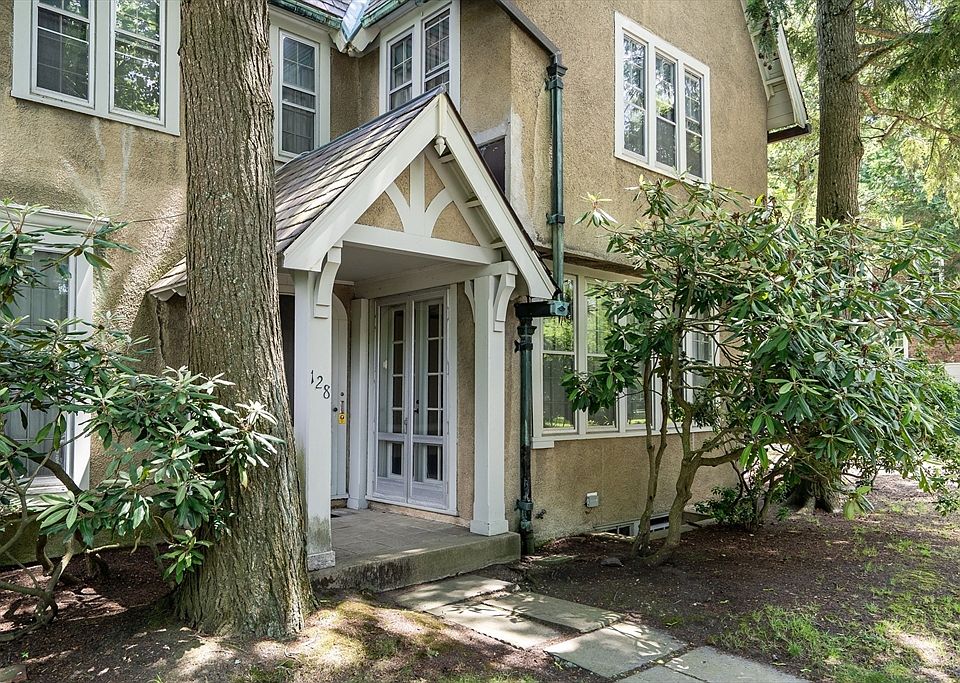 1st image of 128 Dudley St