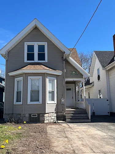 610 N McBride St #SINGLE FAMILY Photo 1