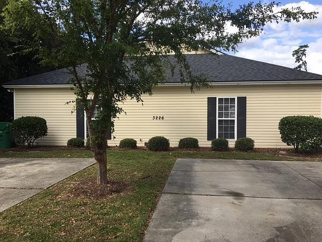 1st image of 3226 Oak Garden Dr