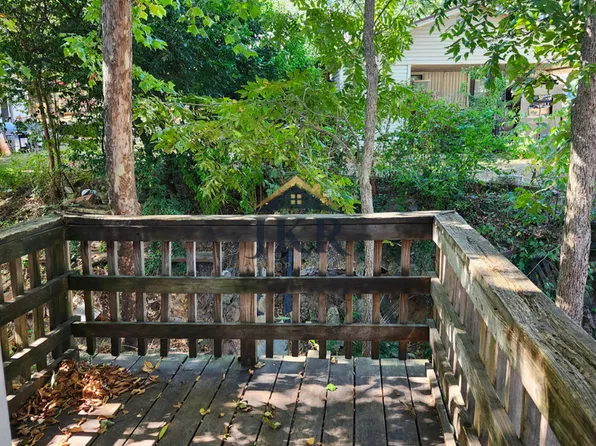 1b/1b Duplex, 329 E Narroway, Benton, AR 72015