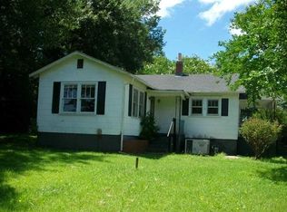 2423 Nation Rd, Hodges, SC 29653