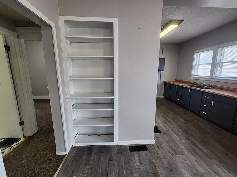 1436 Sycamore St — Photo 10