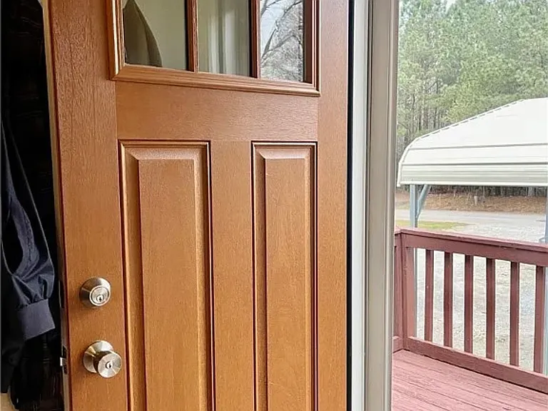 128 Meadow Hills Dr — Photo 3