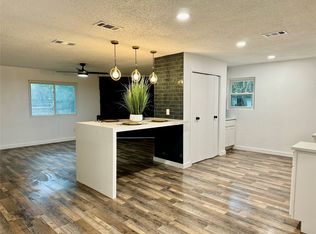 11701 Stonefield St, Crowley, TX 76036