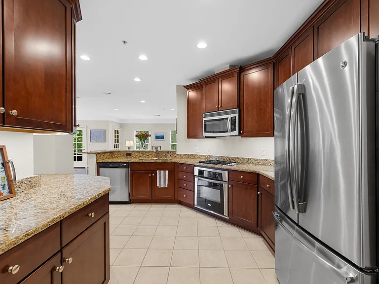 5241 Monument Ave #2A — Photo 12