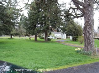 28608 Kinney Ln, Junction City, OR 97448