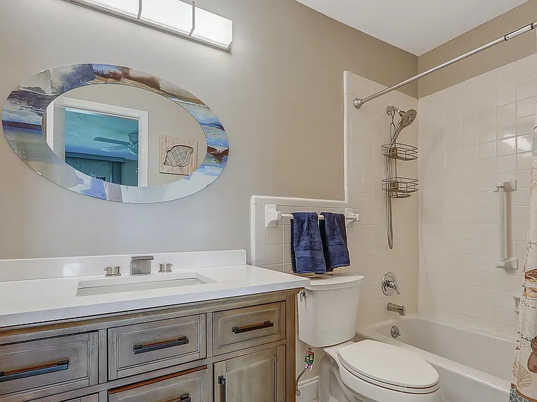 755 Saturn St #E204 — Photo 8