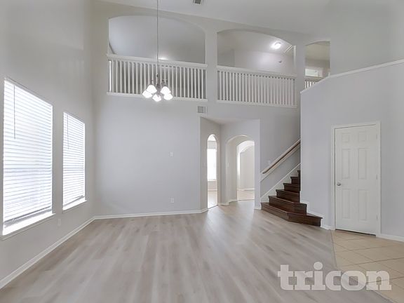 4th image of 21526 Lovis Way