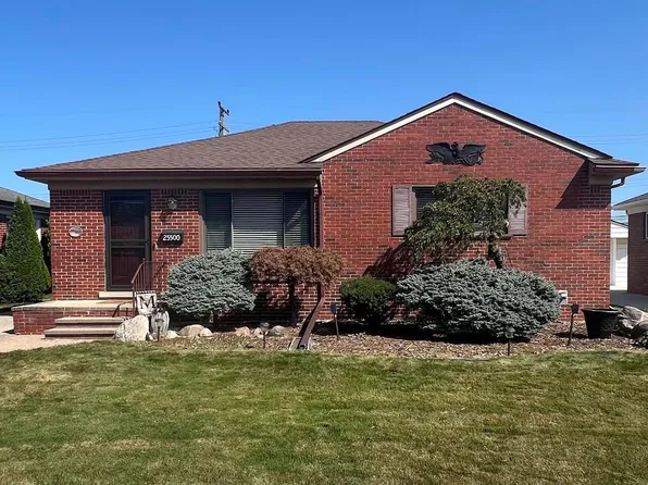 25500 San Rosa Dr, Saint Clair Shores, MI 48081