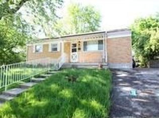 110 W Routzong Dr, Fairborn, OH 45324