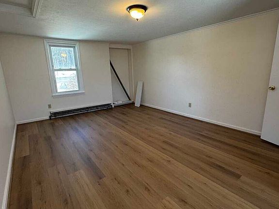 3rd image of 239 N King St